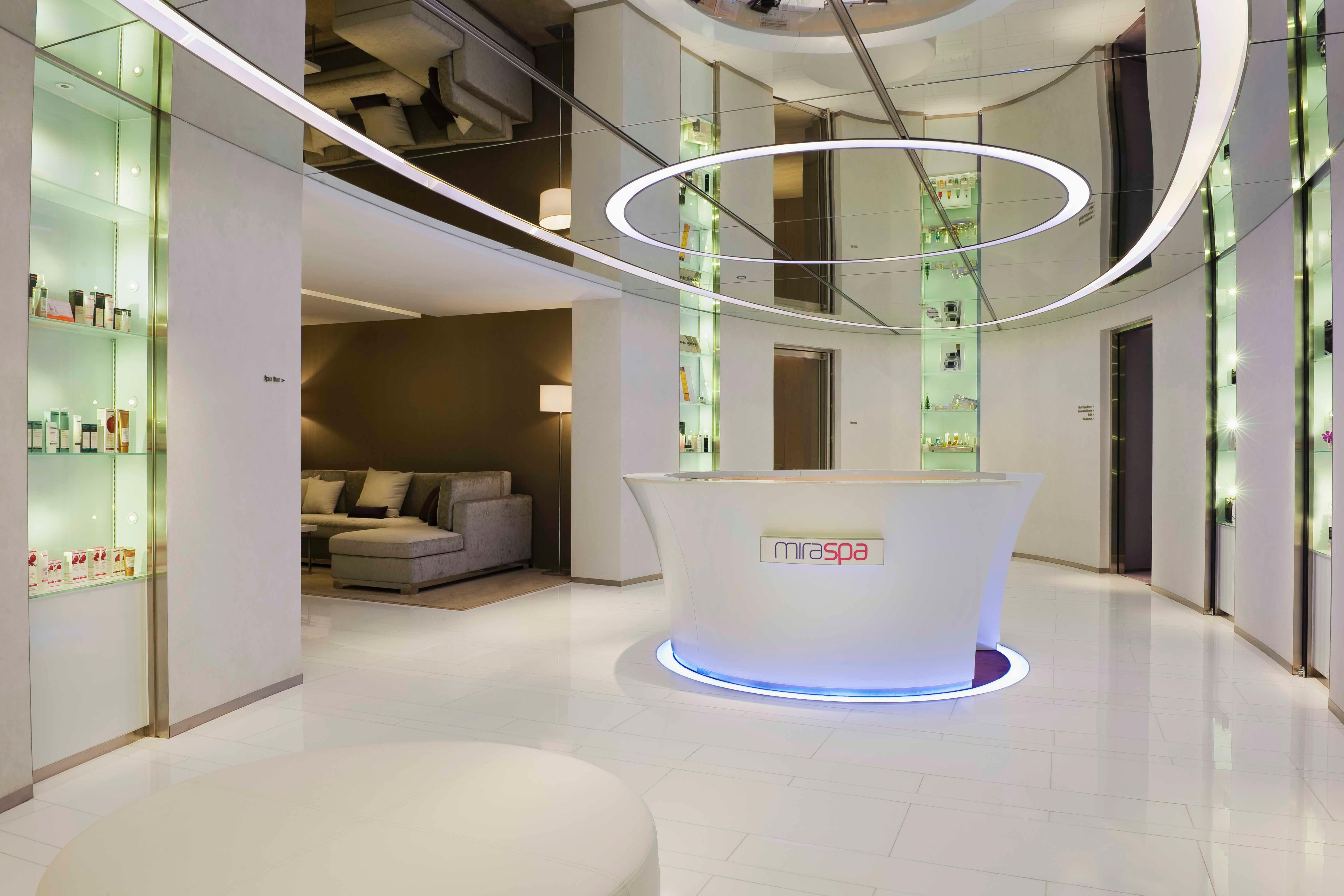 The Mira Hong Kong Hotell Eksteriør bilde The reception area of the spa